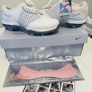 ⭐️BRAND NEW⭐️WOMENS NIKE AIR EMBELLISH GOLF CLEATS